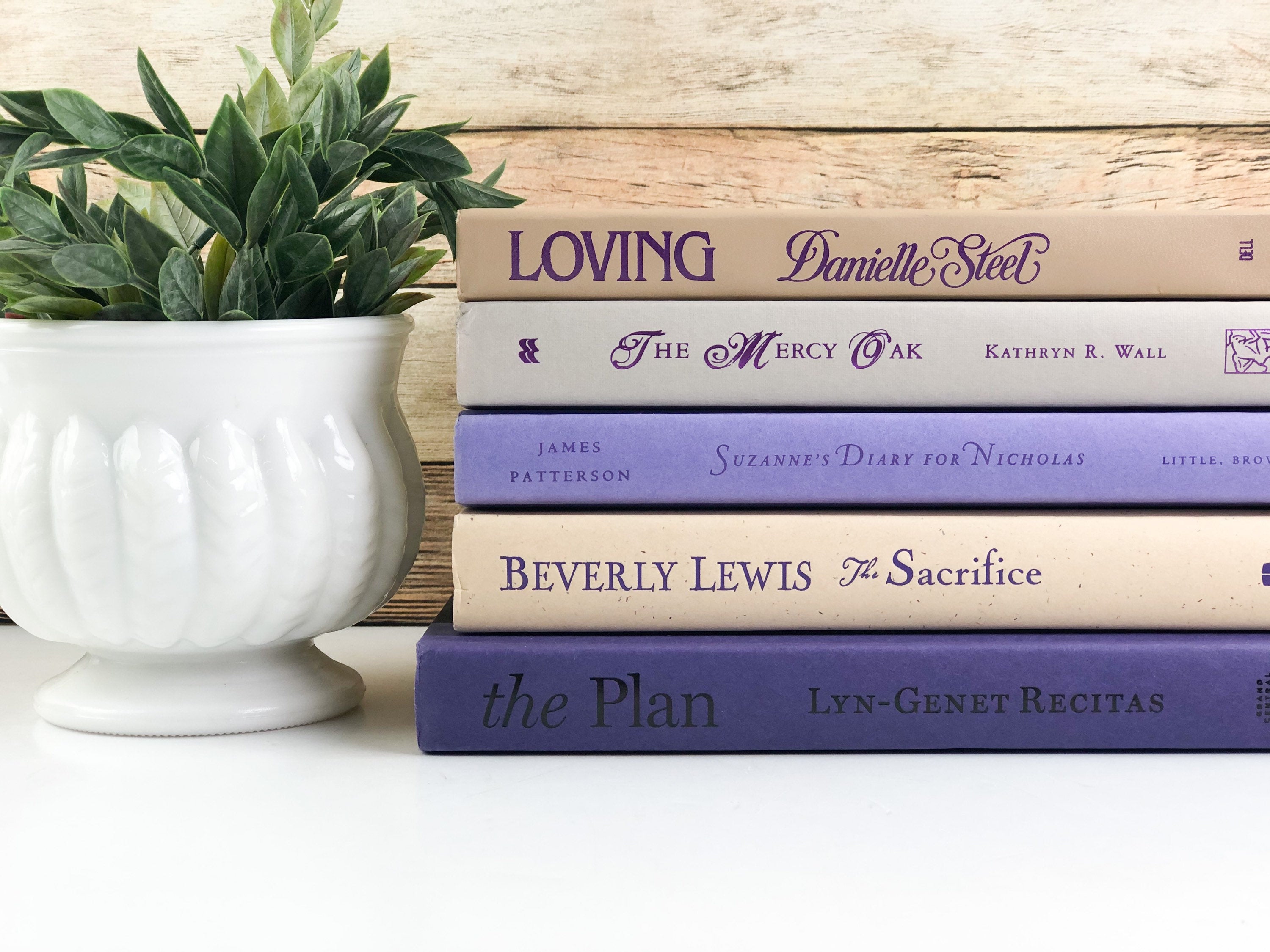 Bookshelf Decor – Elements