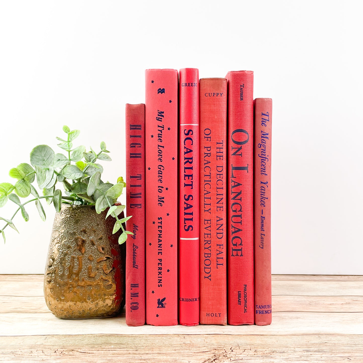 Blue and Red Home Decor