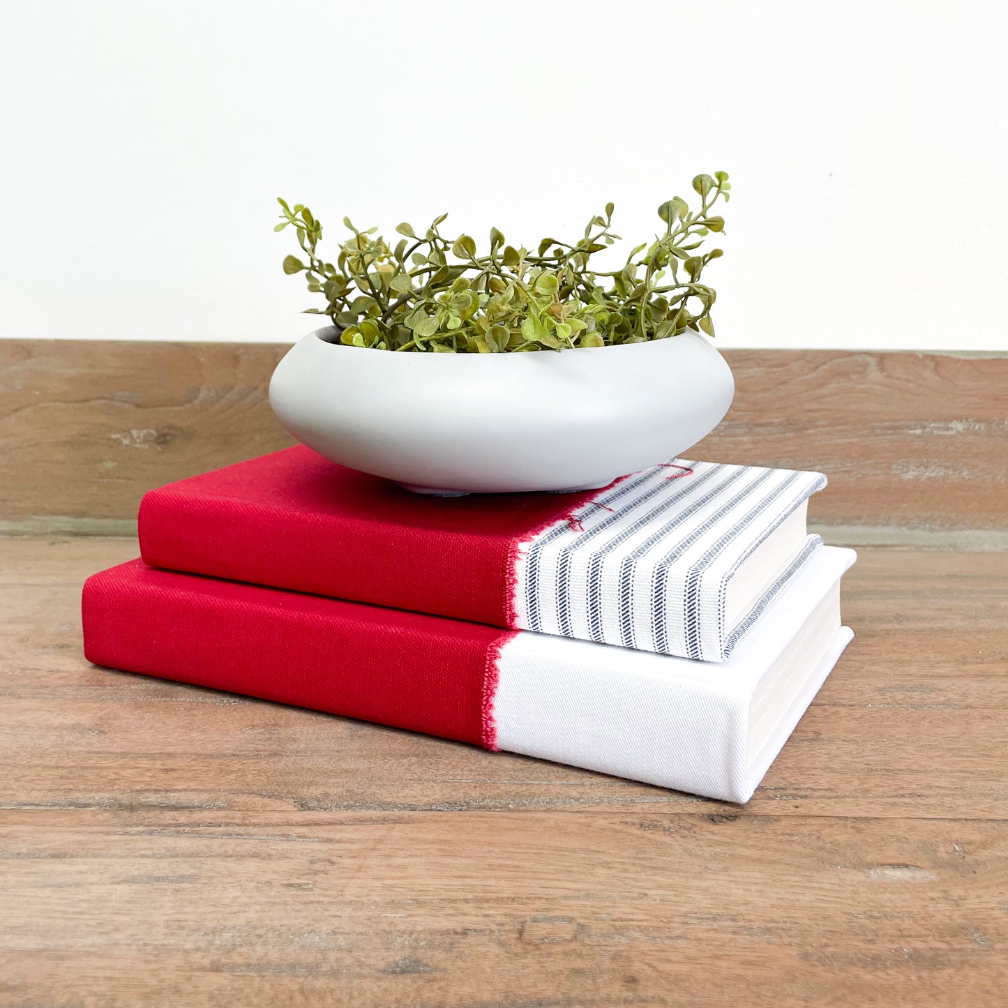 Patriotic Book Shelf Decor