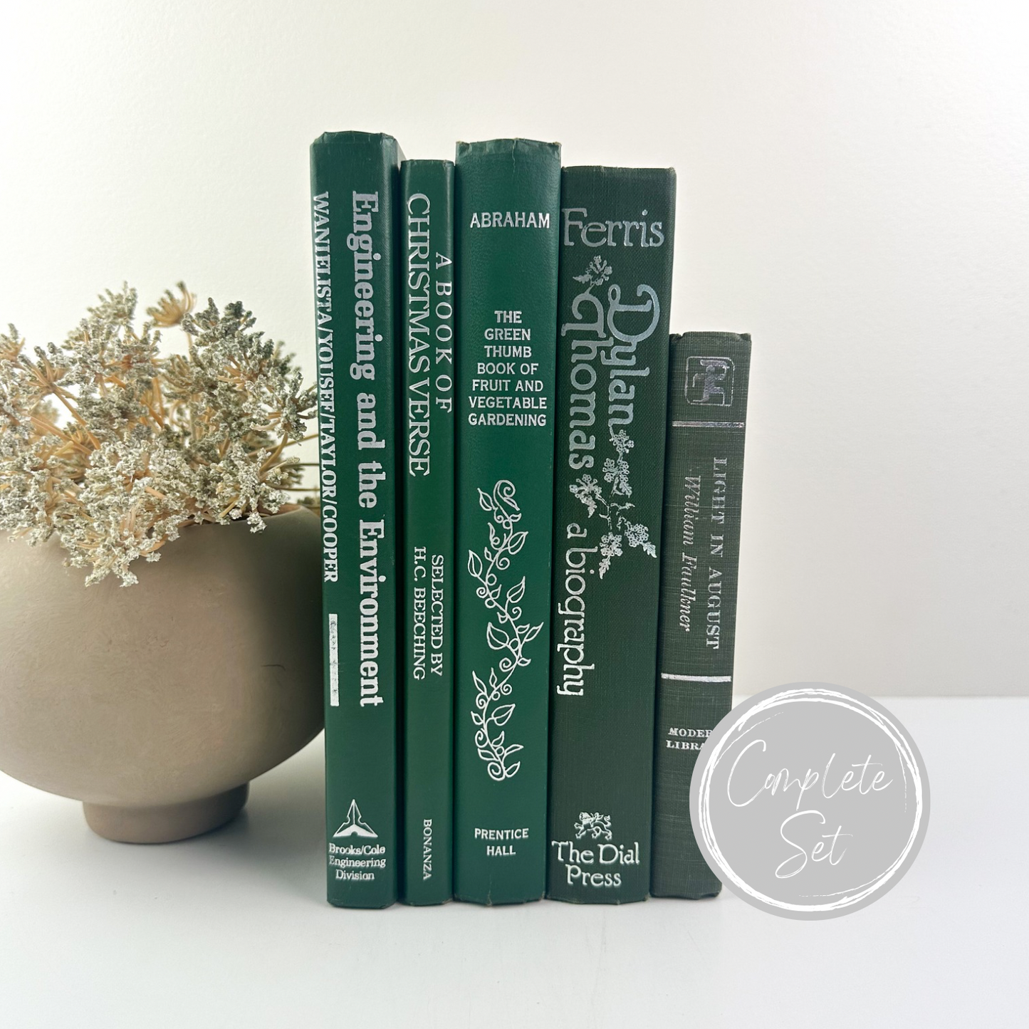 Green Shelf Decor