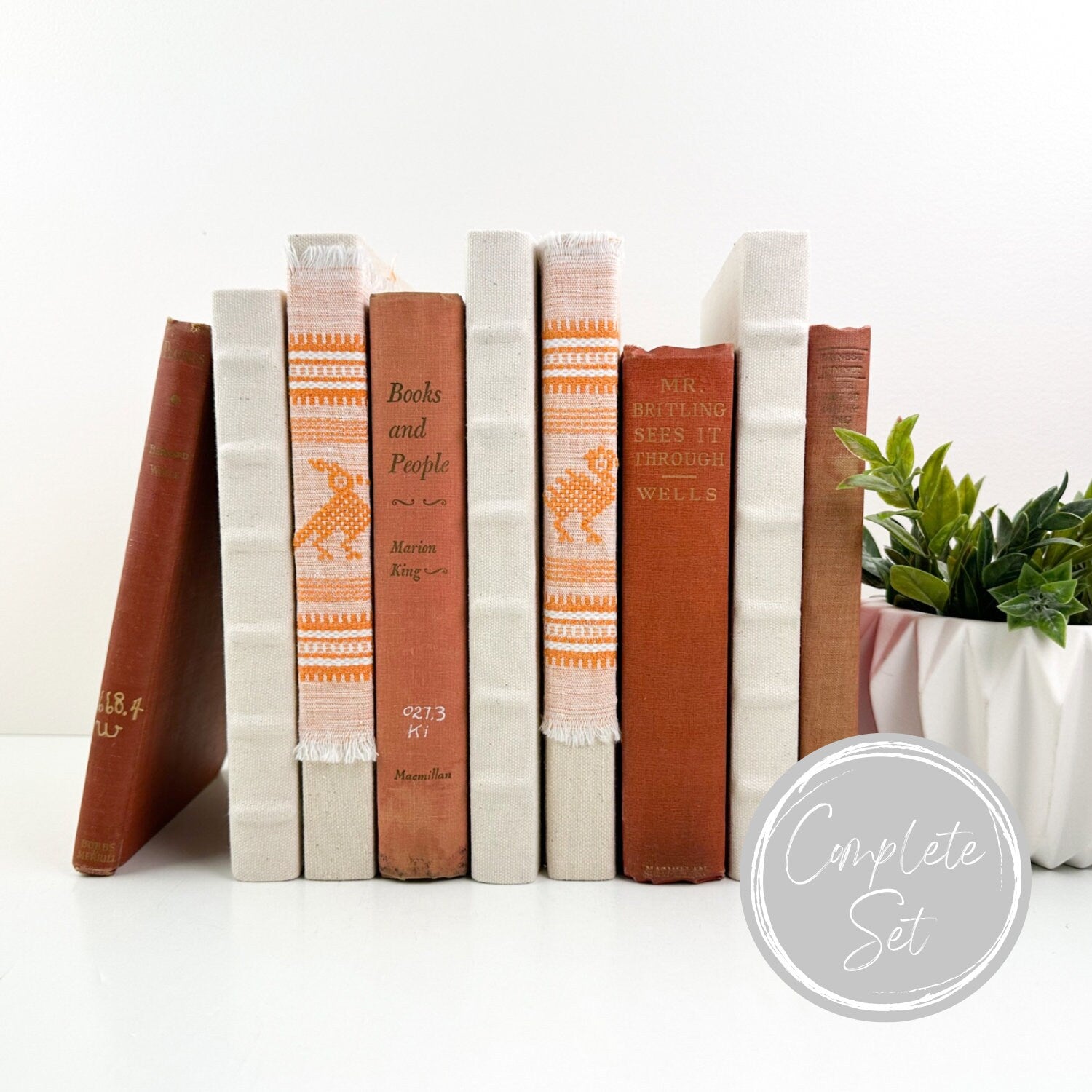 Orange Home Decor, Decorative Books, Vintage Books, Vintage Fabric