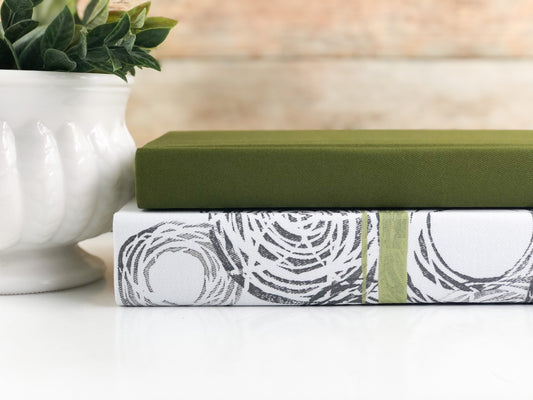 Green Shelf Decor