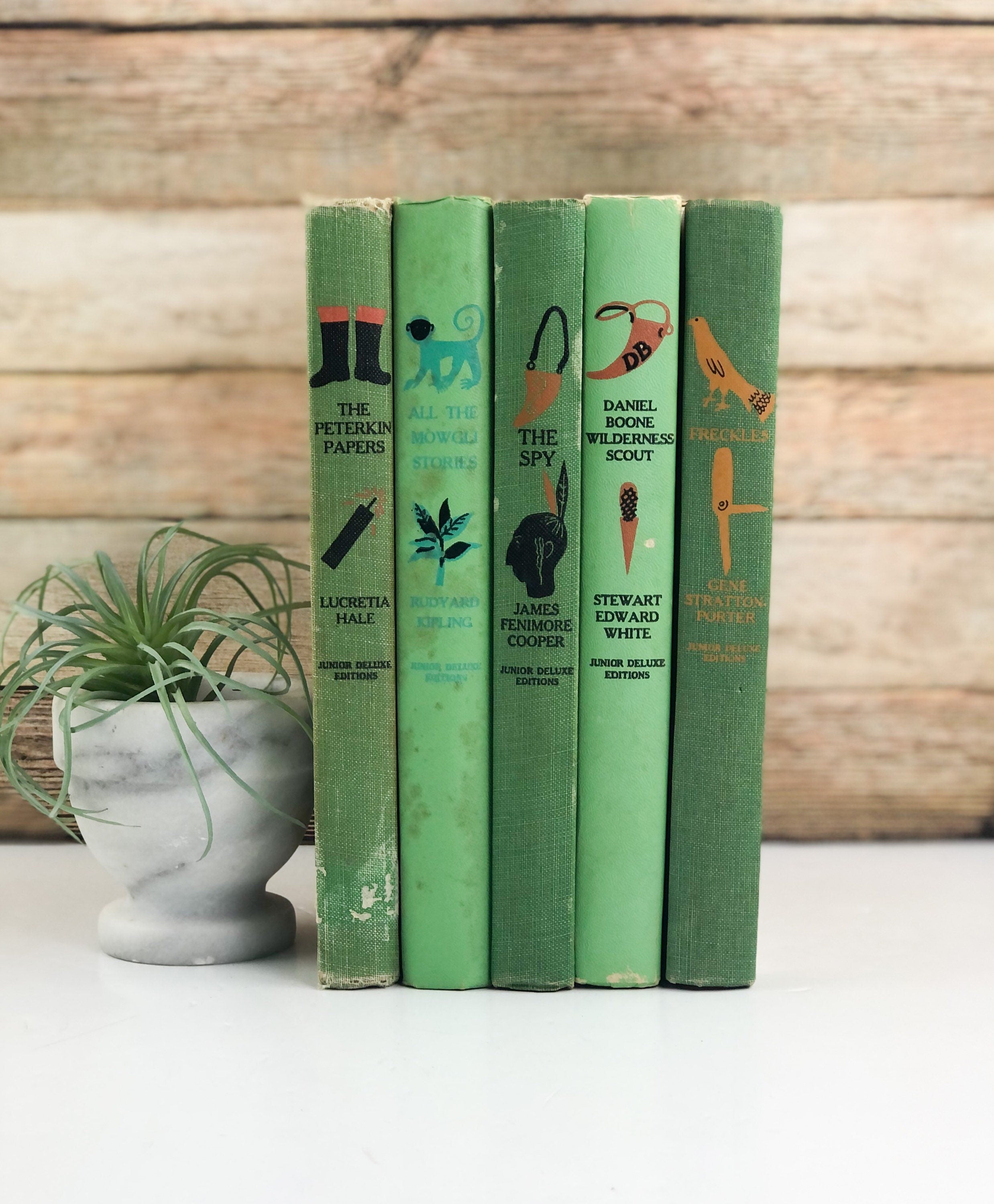 Staging Books – Elements
