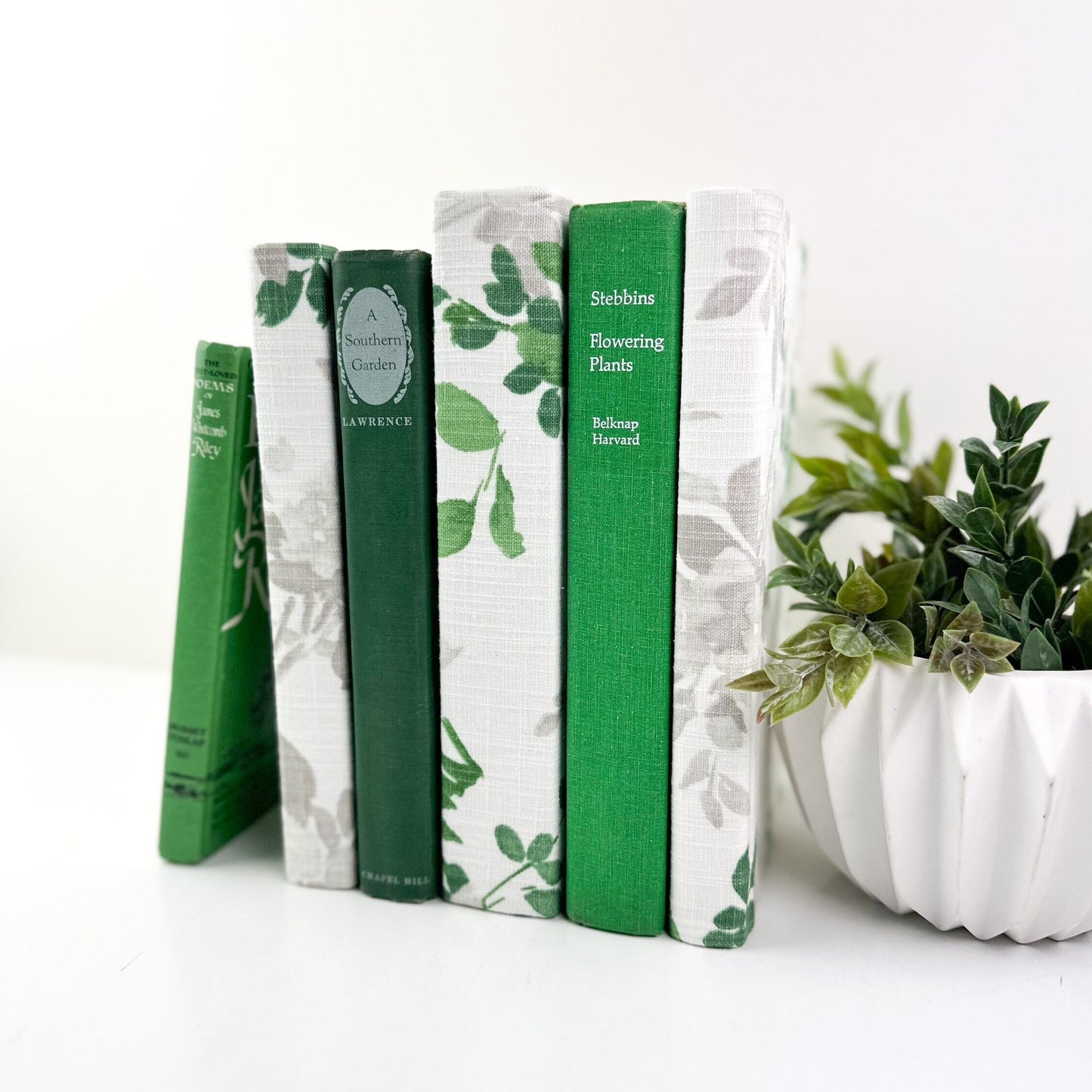 Green Decorative Books for Home Decor, Books by Color, Books by the Foot, Shelf Decor