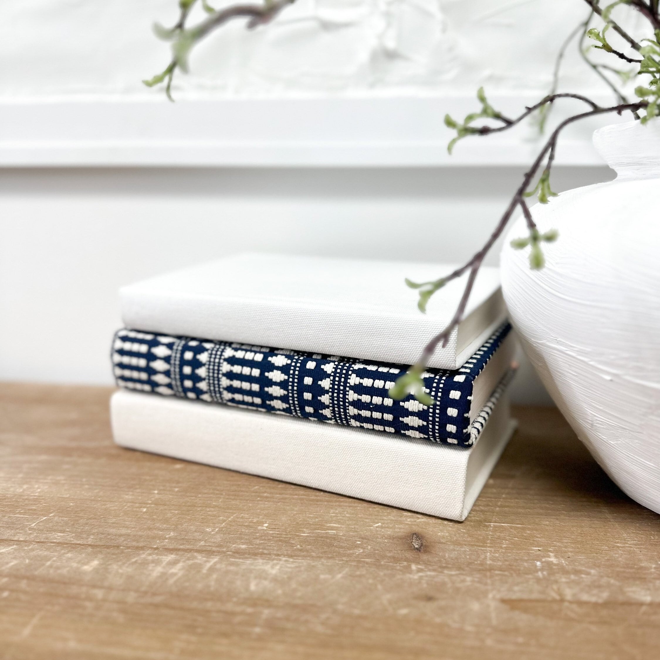 Navy Blue Home Decor – Elements