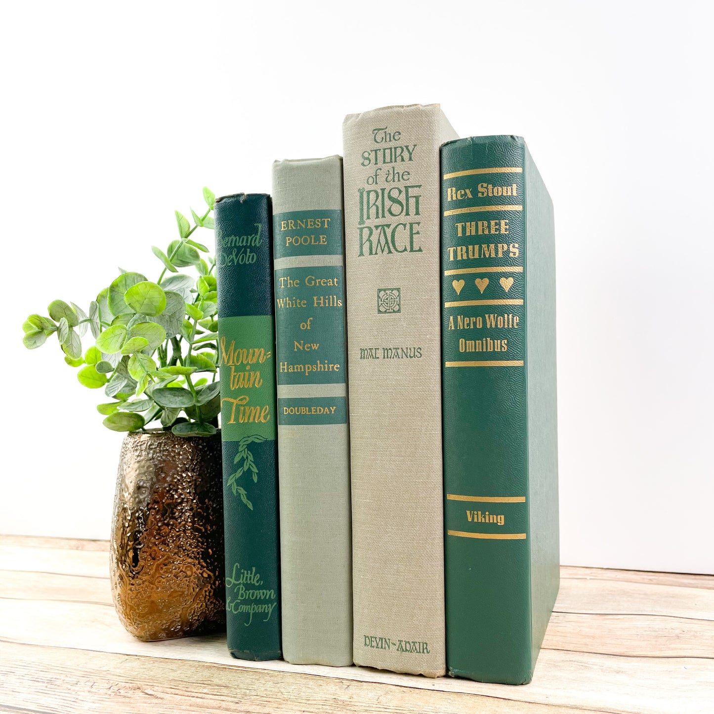 Green and Gray Books for Home Design