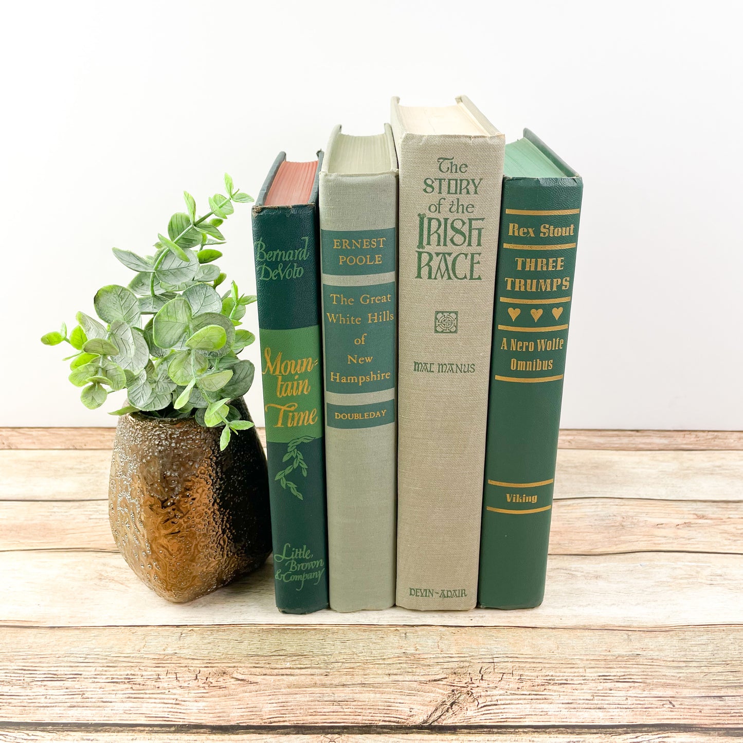 Green and Gray Books for Home Design